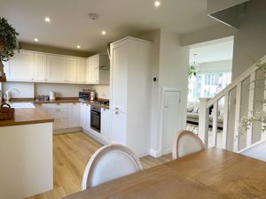 Kitchen- click for photo gallery